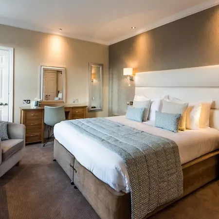 The Carlyon Bay And Hotel 4*