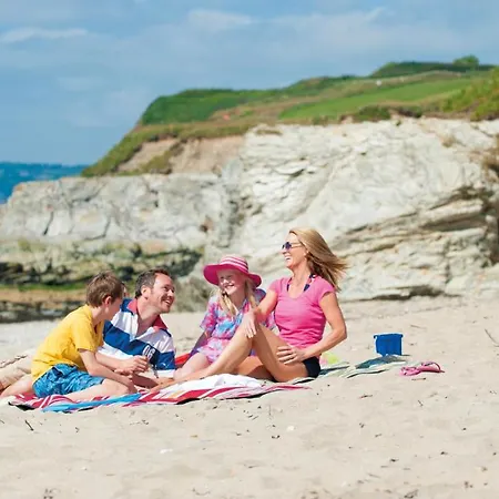 The Carlyon Bay And 4*
