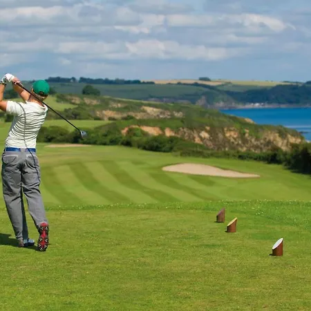 The Carlyon Bay And 4*