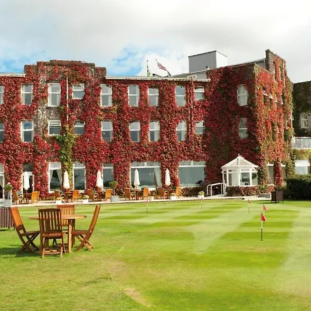 The Carlyon Bay And Hotel 4*