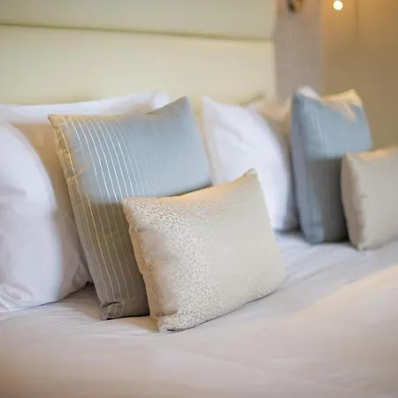 The Carlyon Bay And
